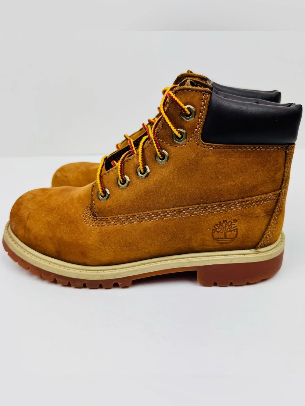 Timberland Kid's Waterproof Boots. Non marking sole. Nubuck leather. Size 2.5.